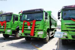 中国重汽 HOWO重卡 340马力 6X4 自卸车(U型斗新型渣土车)(ZZ3257N3847D1)
