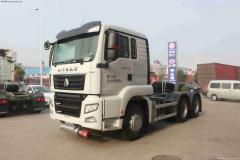 中国重汽 SITRAK C7H重卡 400马力 6X4 牵引车(危险品运输车)
