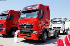 中国重汽 HOWO-T7H重卡 440马力 6X4 牵引车(ZZ4257V324HD1B)