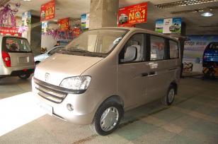 哈飞汽车 小霸王 2010款 1.0L 手动 豪华型 HFJ6392BE4-GZ107